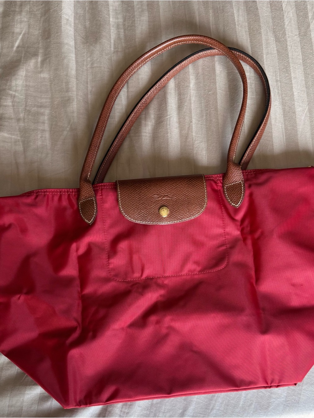 Longchamp Red Nylon Le Pliage Large Tote with Brown Leather Trim - Picture 3 of 5